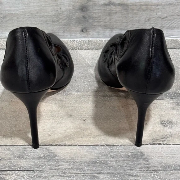 Cinq à Sept Margot Pointed Toe Pump Heels In Black - Size - 8 .US / 38 .EU - Picture 11 of 11